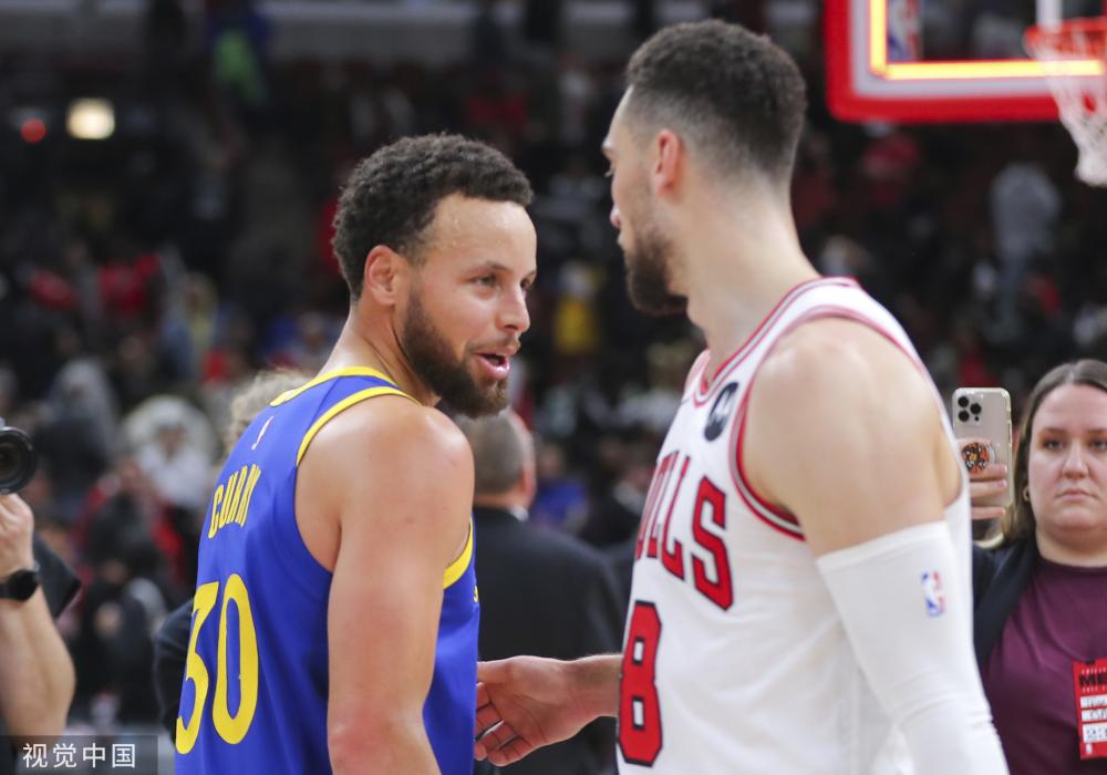 他以爆发般 他以爆发般